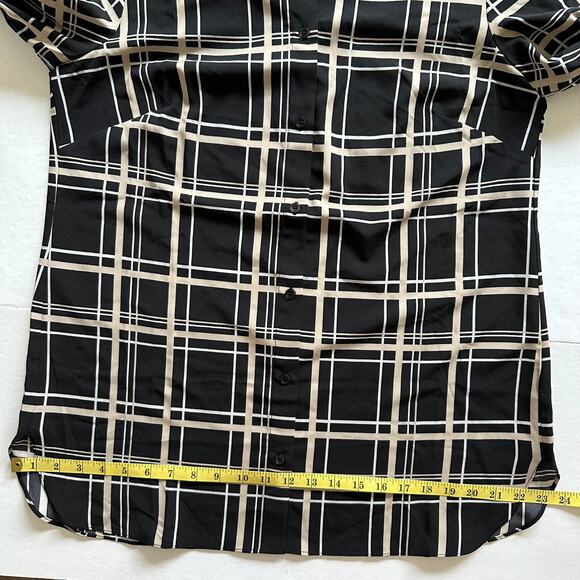Susan Graver Blouse Top Plaid Button Down Relaxed Black Tan Small Classic Office - Picture 10 of 11